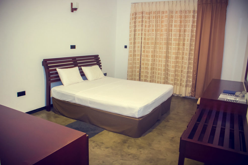 Hotel Blue Fox Hikkaduwa Exteriér fotografie